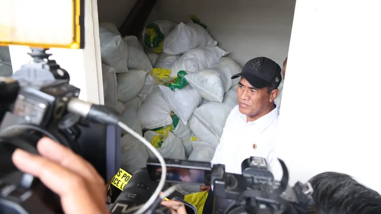 Beras Oplosan Terus Berulang, Amran Peringatkan Pelaku Terancam Pidana