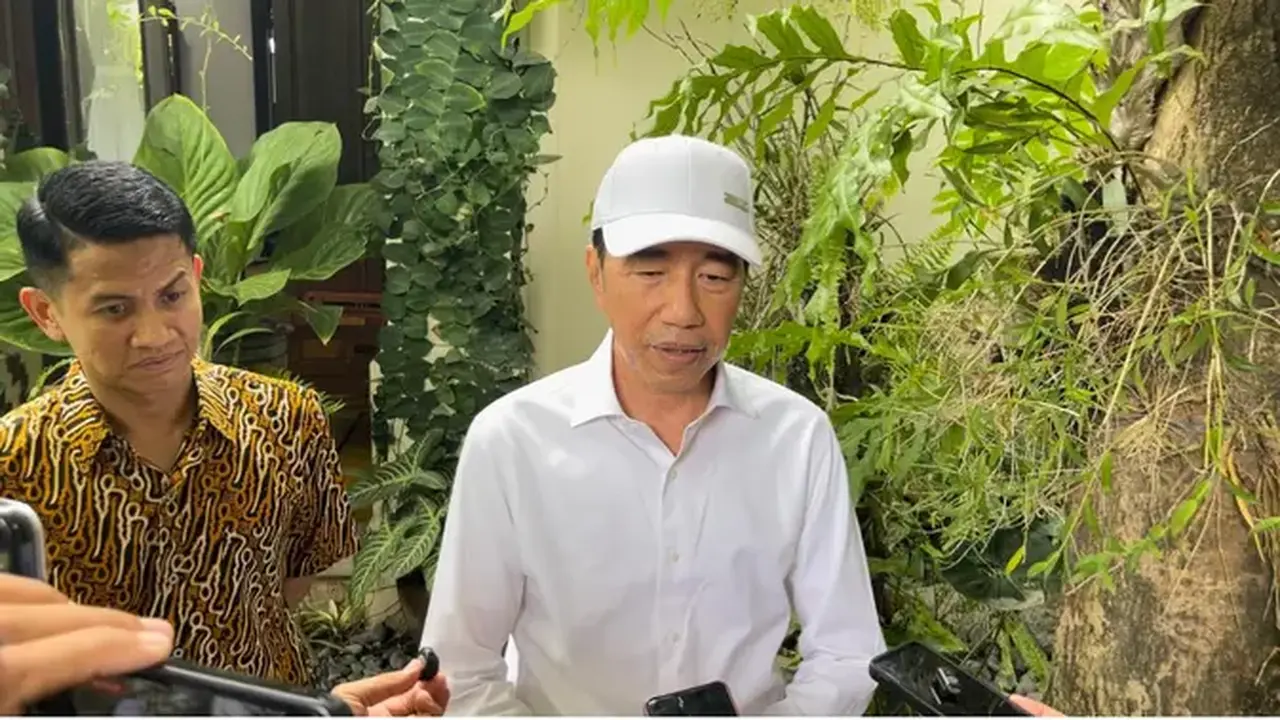 Jokowi soal Sidang Roy Suryo: “Insyaallah Hadir”, Masih Menunggu Undangan Resmi