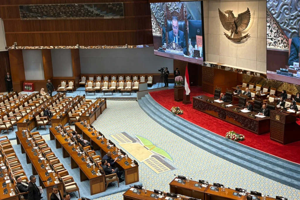 Tok! DPR Sahkan UU Reforma Agraria, Delegasi Masyarakat Riuh Sambut Ketukan Palu