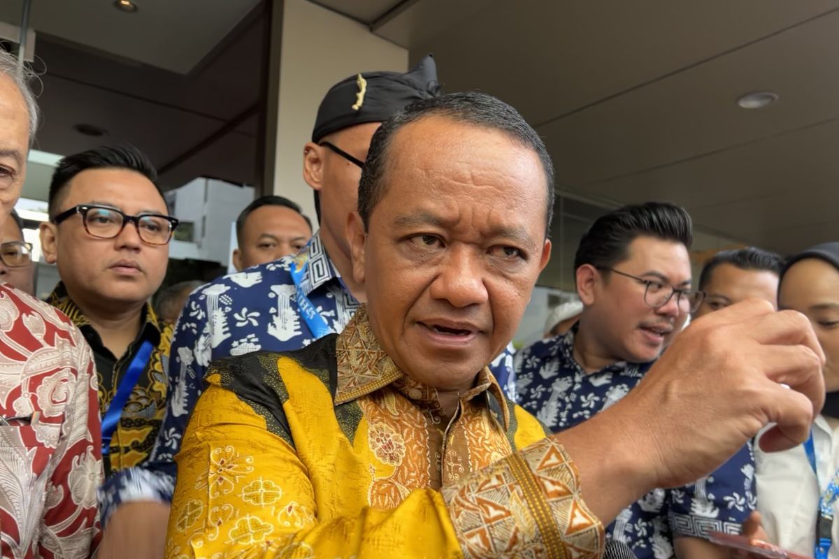 Batam Blackout, Bahlil Segera Koordinasi dengan PLN untuk Telusuri Penyebab Gangguan Listrik