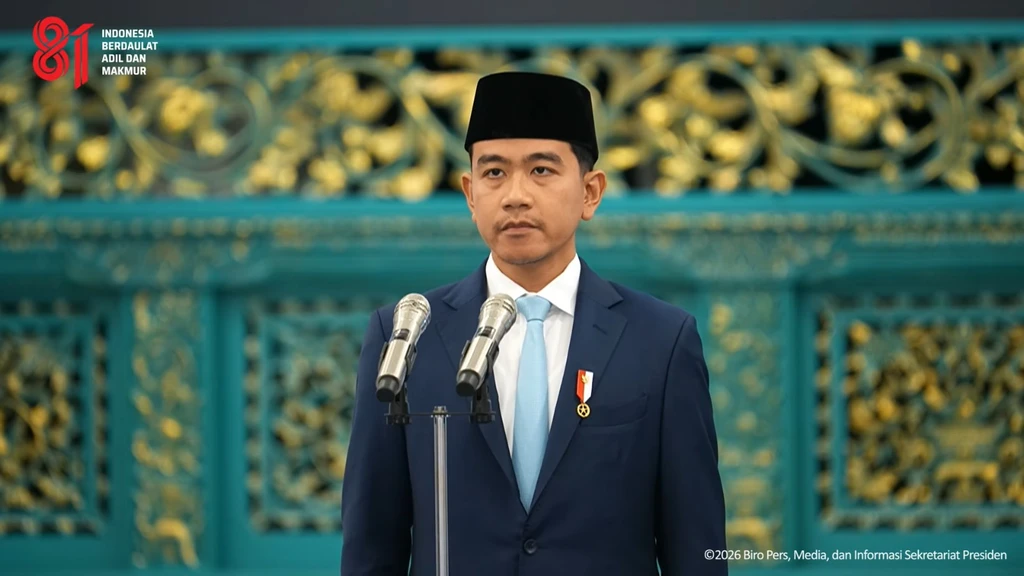 Wapres Gibran Turun Langsung Temui Warga yang Antre BBM di Palangka Raya, Sampaikan Permohonan Maaf