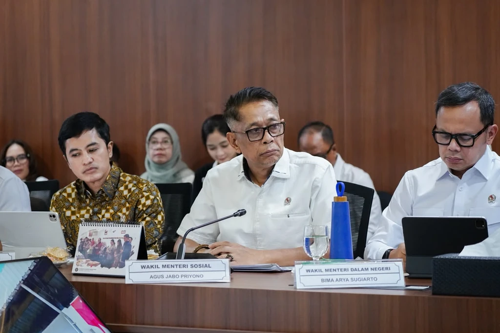 Wamensos Agus Jabo Dorong Koperasi Desa Jadi Pusat Penyaluran Bansos