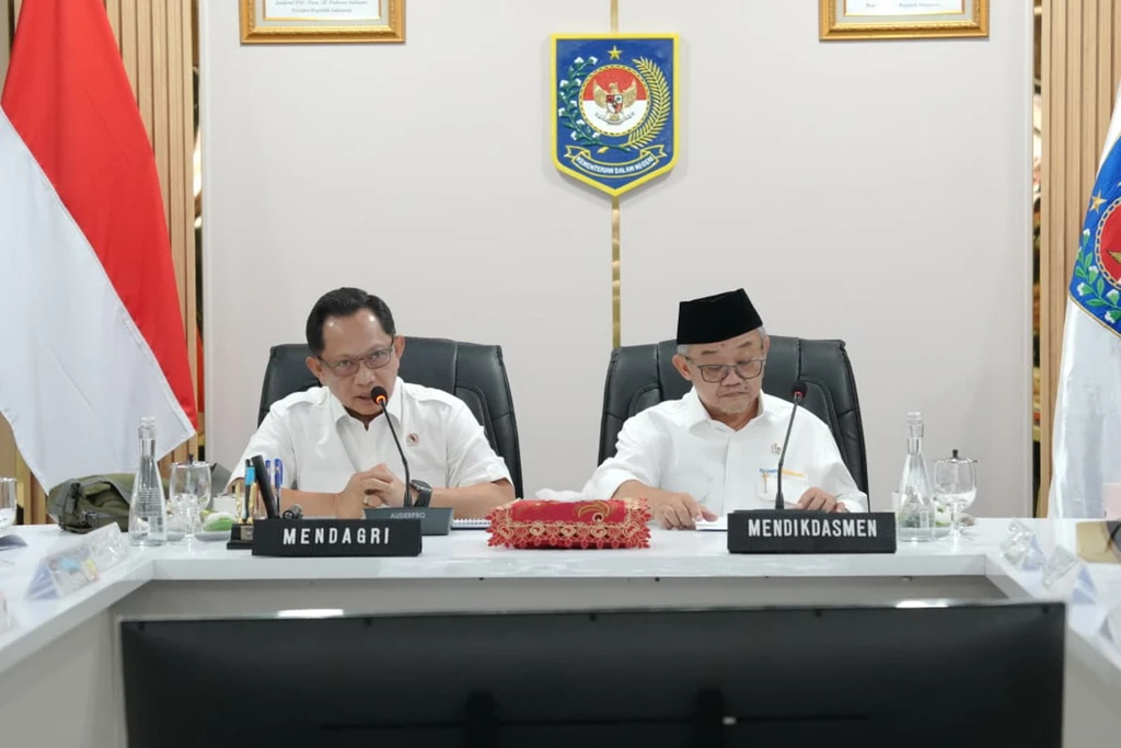 Tito Pastikan 4.922 Sekolah Pascabencana Sumatera Kembali Beroperasi